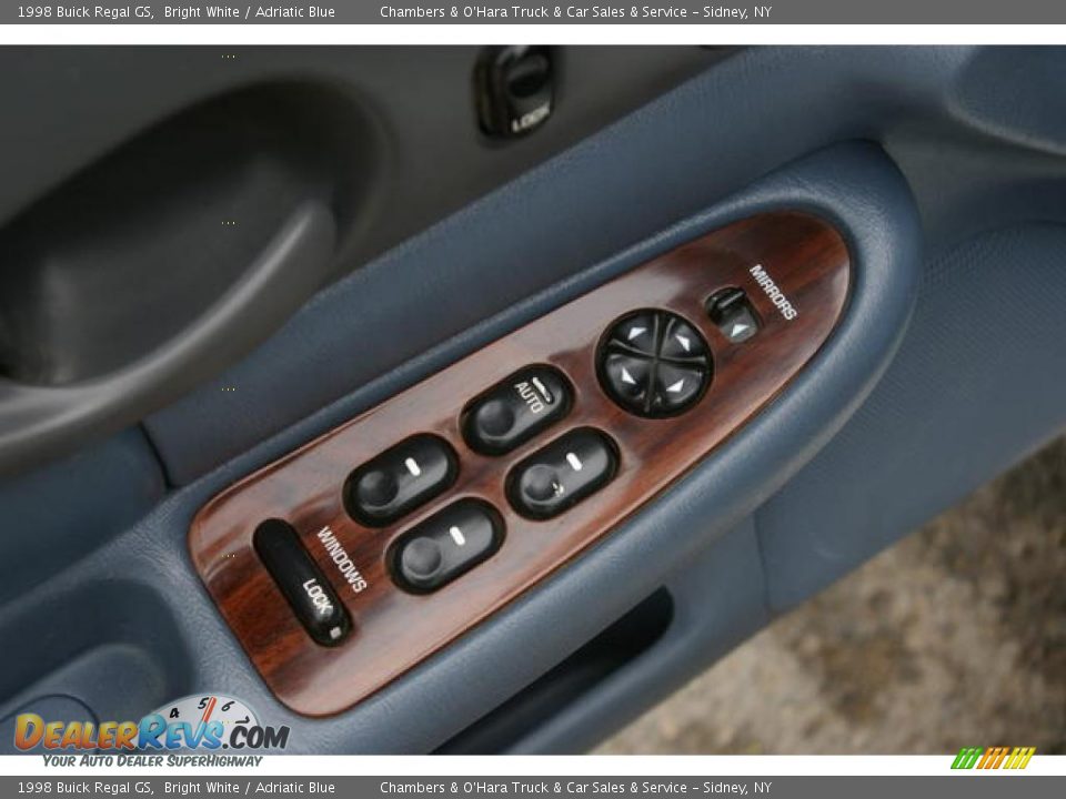 1998 Buick Regal GS Bright White / Adriatic Blue Photo #8