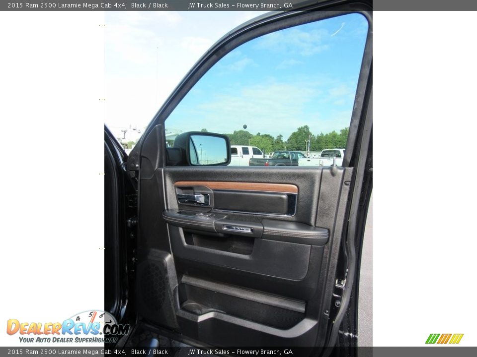 2015 Ram 2500 Laramie Mega Cab 4x4 Black / Black Photo #10