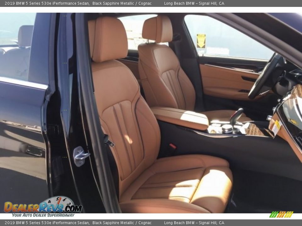 Cognac Interior - 2019 BMW 5 Series 530e iPerformance Sedan Photo #4