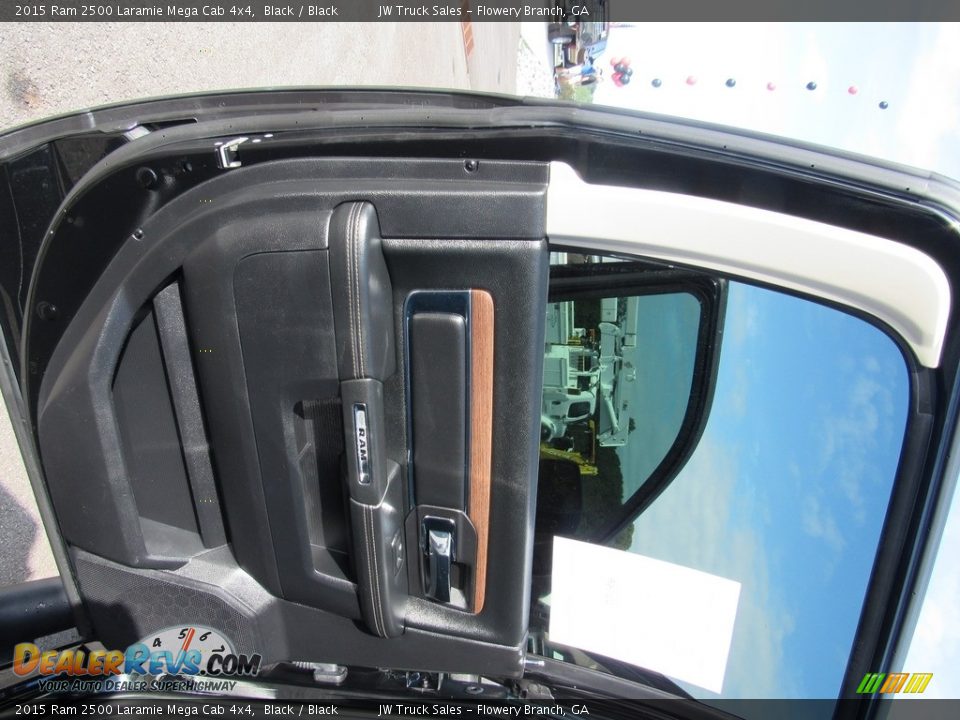 2015 Ram 2500 Laramie Mega Cab 4x4 Black / Black Photo #26