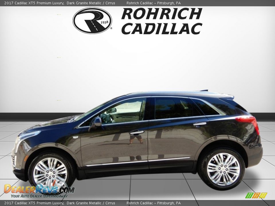 2017 Cadillac XT5 Premium Luxury Dark Granite Metallic / Cirrus Photo #2