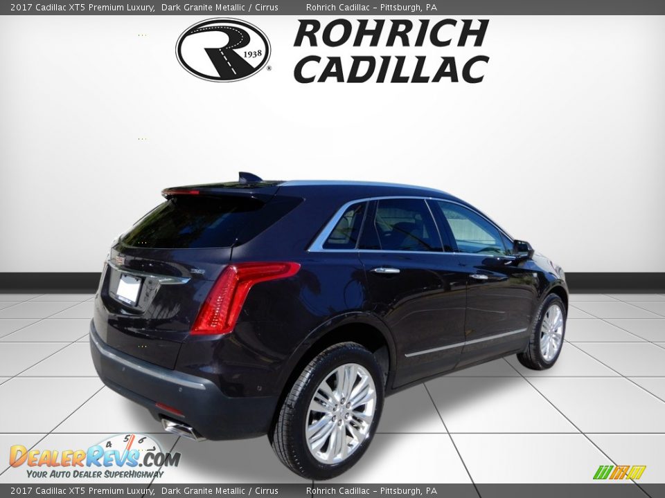 2017 Cadillac XT5 Premium Luxury Dark Granite Metallic / Cirrus Photo #5