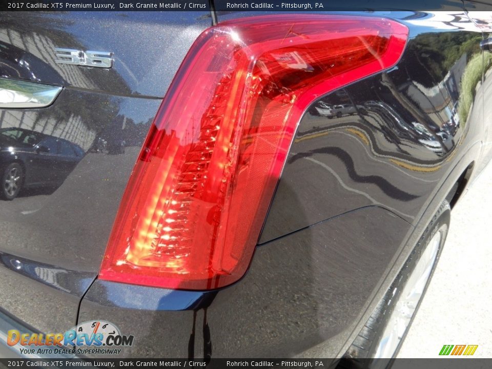 2017 Cadillac XT5 Premium Luxury Dark Granite Metallic / Cirrus Photo #11