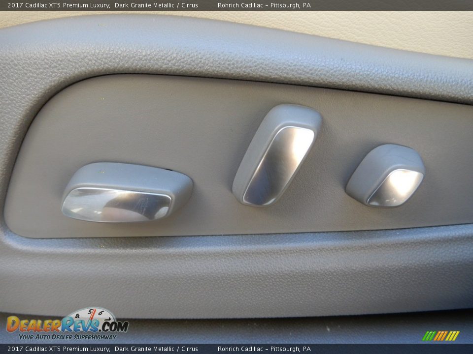 2017 Cadillac XT5 Premium Luxury Dark Granite Metallic / Cirrus Photo #23