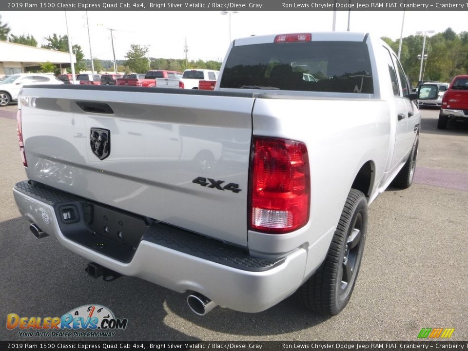 2019 Ram 1500 Classic Express Quad Cab 4x4 Bright Silver Metallic / Black/Diesel Gray Photo #5