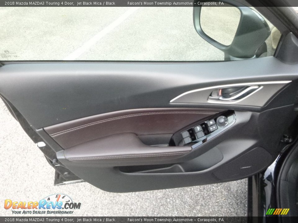 2018 Mazda MAZDA3 Touring 4 Door Jet Black Mica / Black Photo #10