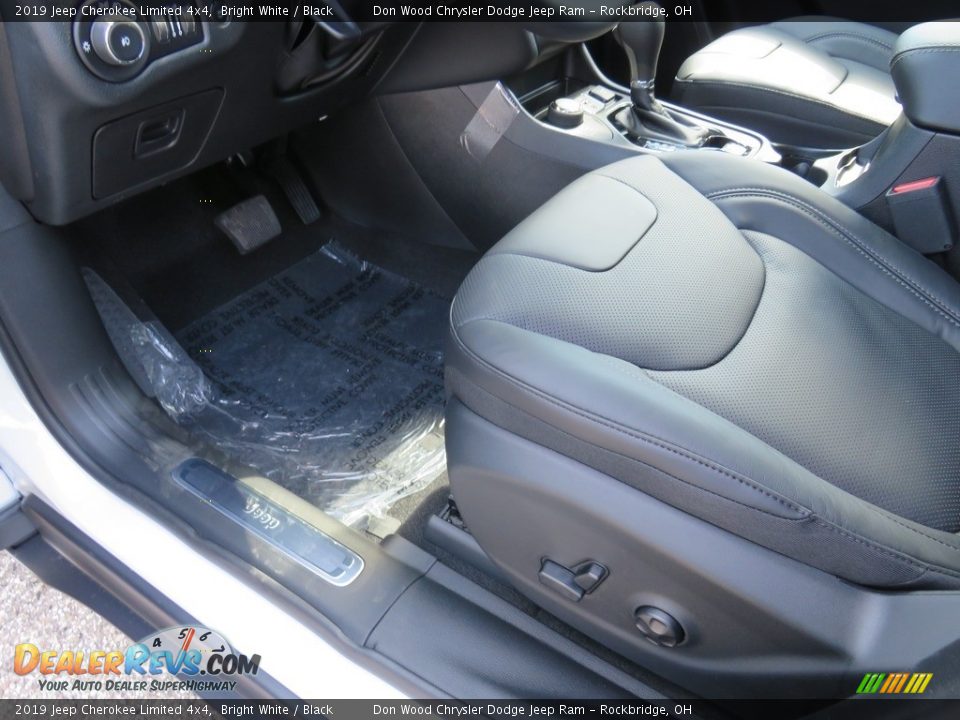 2019 Jeep Cherokee Limited 4x4 Bright White / Black Photo #17