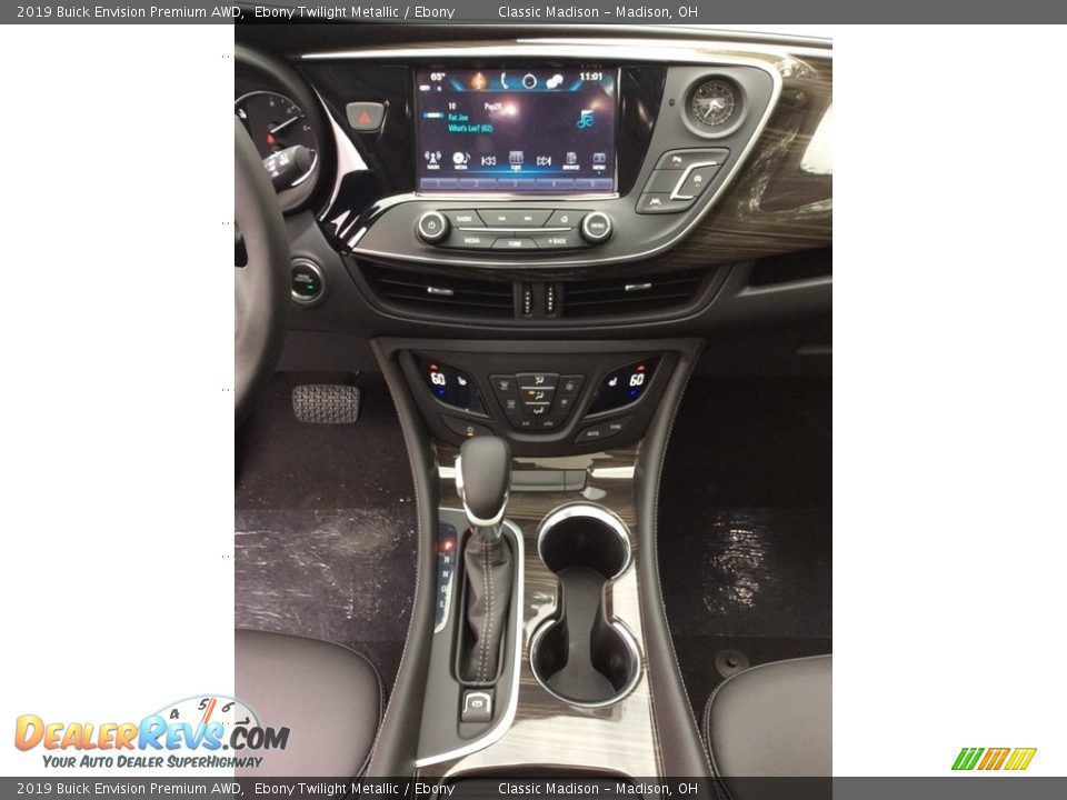 Controls of 2019 Buick Envision Premium AWD Photo #13
