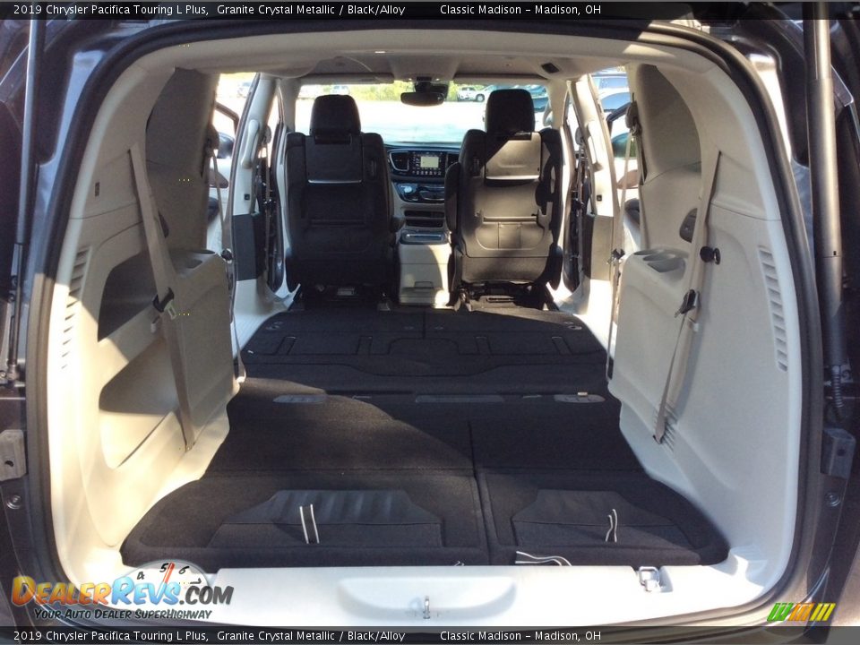 2019 Chrysler Pacifica Touring L Plus Trunk Photo #21