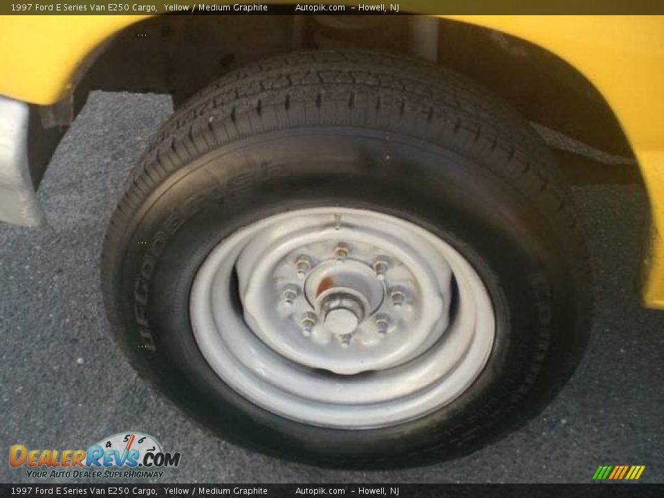1997 Ford E Series Van E250 Cargo Yellow / Medium Graphite Photo #15