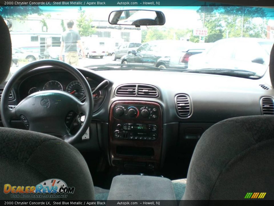 2000 Chrysler Concorde LX Steel Blue Metallic / Agate Black Photo #12
