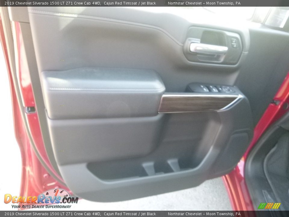 2019 Chevrolet Silverado 1500 LT Z71 Crew Cab 4WD Cajun Red Tintcoat / Jet Black Photo #17