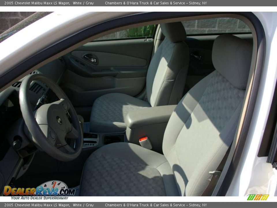 2005 Chevrolet Malibu Maxx LS Wagon White / Gray Photo #3
