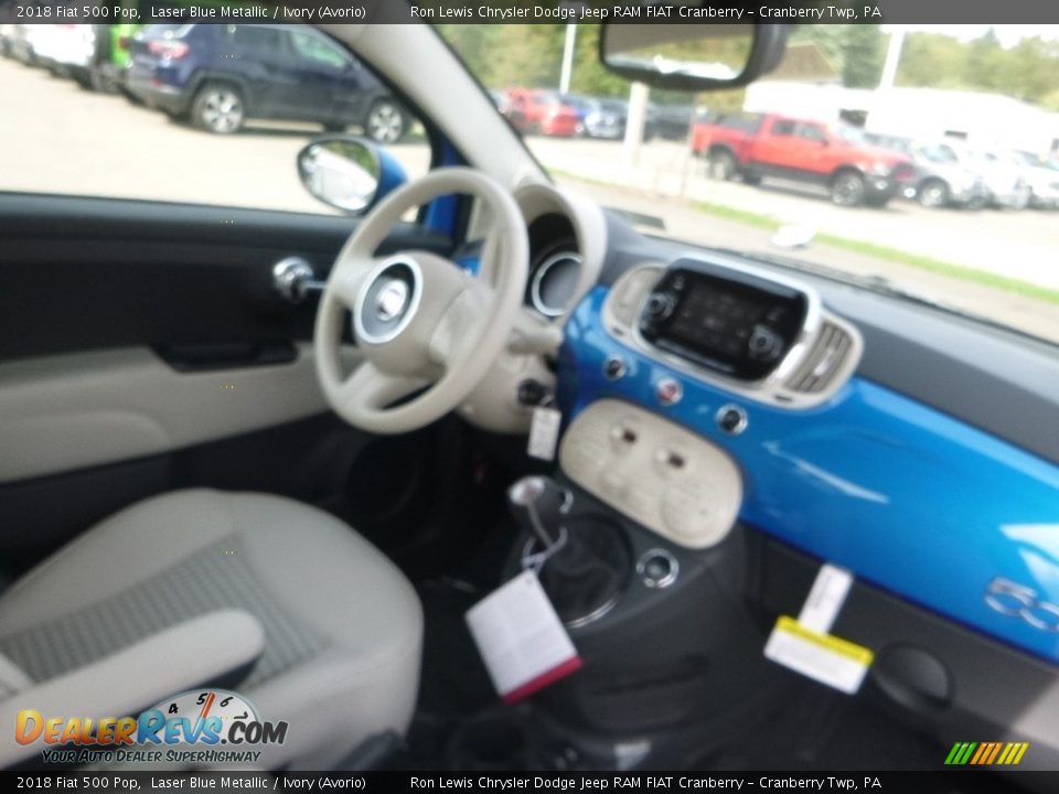 2018 Fiat 500 Pop Laser Blue Metallic / Ivory (Avorio) Photo #11