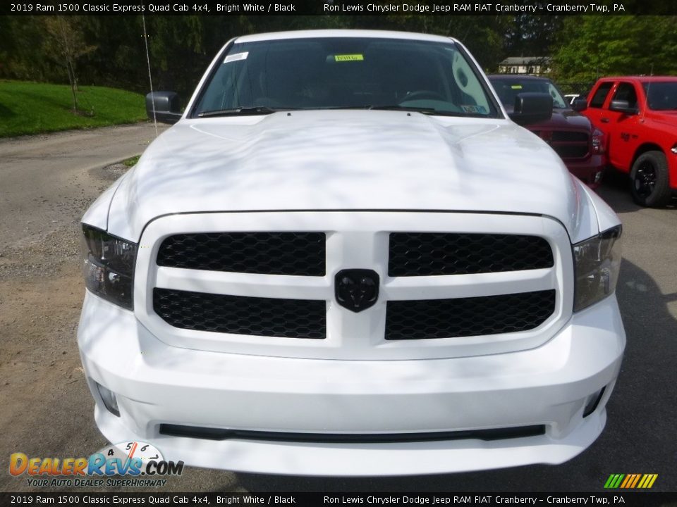 2019 Ram 1500 Classic Express Quad Cab 4x4 Bright White / Black Photo #8