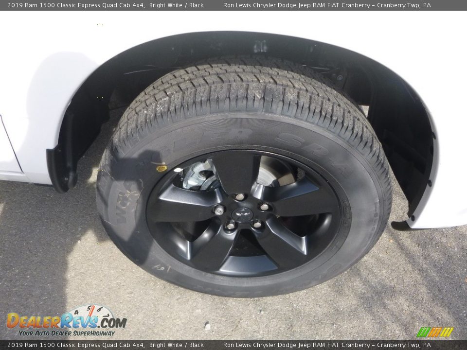 2019 Ram 1500 Classic Express Quad Cab 4x4 Bright White / Black Photo #9