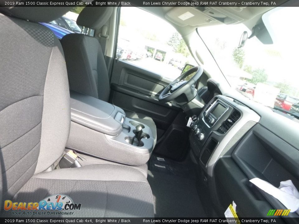 2019 Ram 1500 Classic Express Quad Cab 4x4 Bright White / Black Photo #10