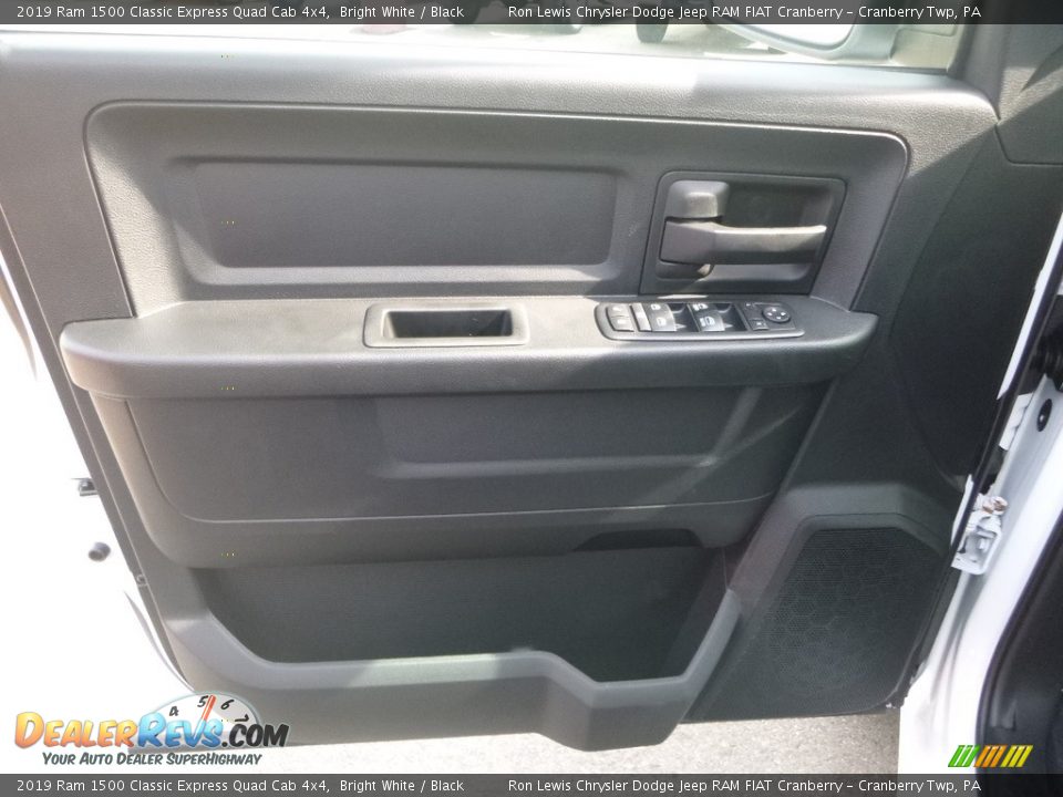 2019 Ram 1500 Classic Express Quad Cab 4x4 Bright White / Black Photo #15