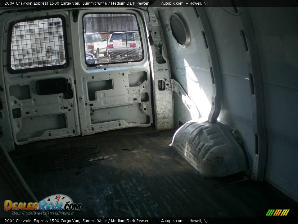 2004 Chevrolet Express 1500 Cargo Van Summit White / Medium Dark Pewter Photo #11
