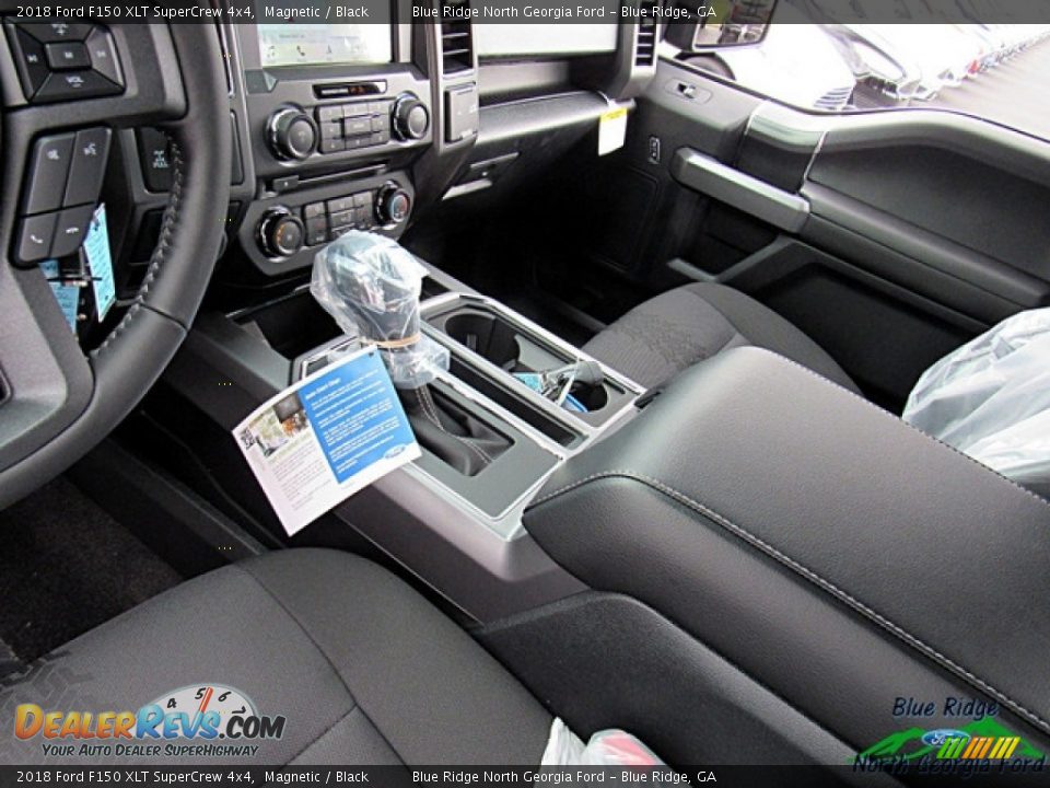 2018 Ford F150 XLT SuperCrew 4x4 Magnetic / Black Photo #27