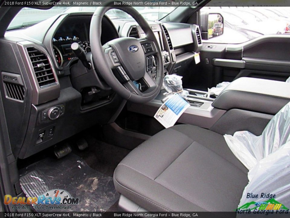 2018 Ford F150 XLT SuperCrew 4x4 Magnetic / Black Photo #30