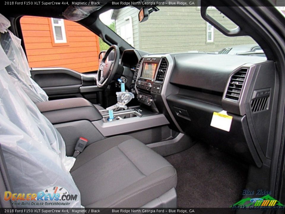 2018 Ford F150 XLT SuperCrew 4x4 Magnetic / Black Photo #31
