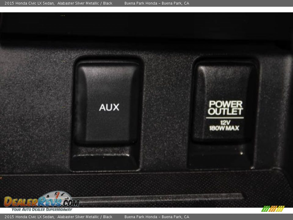 2015 Honda Civic LX Sedan Alabaster Silver Metallic / Black Photo #15