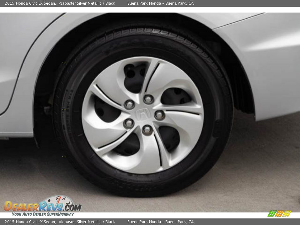2015 Honda Civic LX Sedan Alabaster Silver Metallic / Black Photo #33