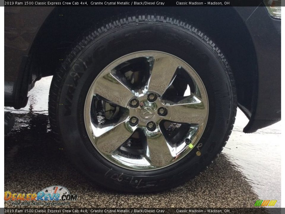 2019 Ram 1500 Classic Express Crew Cab 4x4 Granite Crystal Metallic / Black/Diesel Gray Photo #7