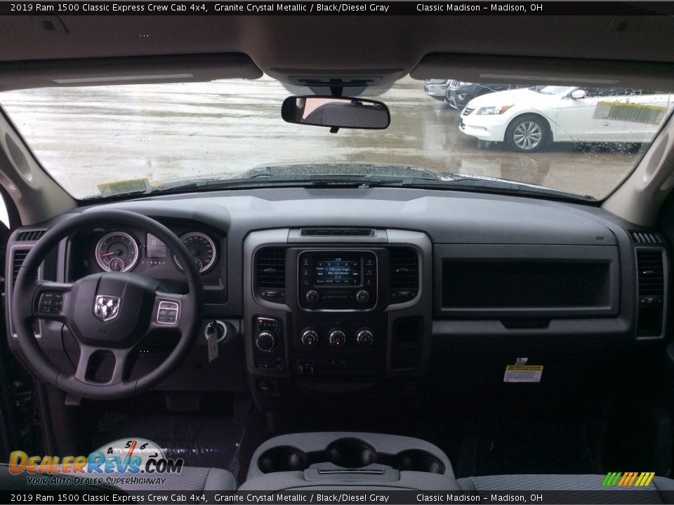 2019 Ram 1500 Classic Express Crew Cab 4x4 Granite Crystal Metallic / Black/Diesel Gray Photo #11
