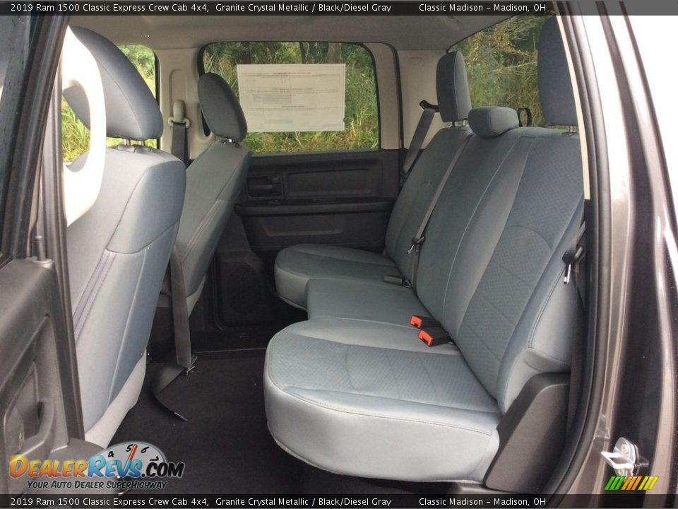2019 Ram 1500 Classic Express Crew Cab 4x4 Granite Crystal Metallic / Black/Diesel Gray Photo #15
