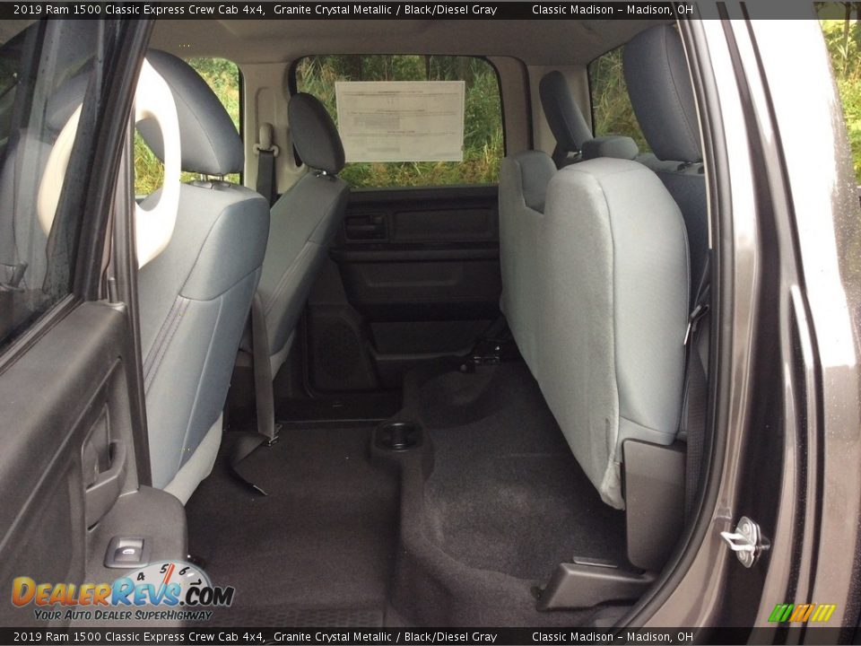 2019 Ram 1500 Classic Express Crew Cab 4x4 Granite Crystal Metallic / Black/Diesel Gray Photo #16