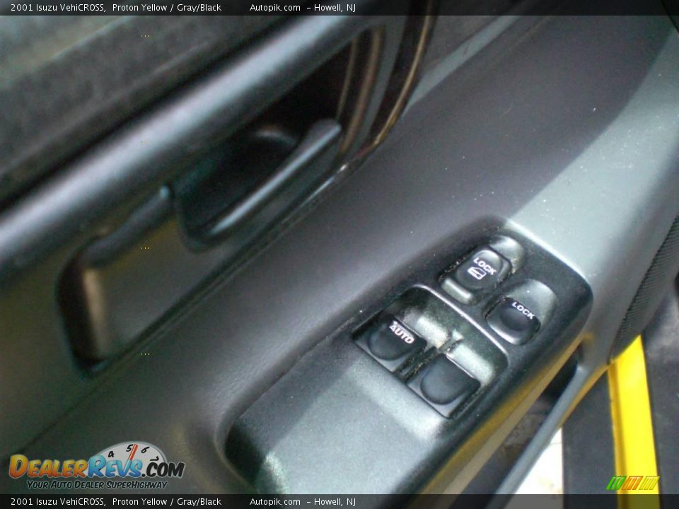 2001 Isuzu VehiCROSS Proton Yellow / Gray/Black Photo #11