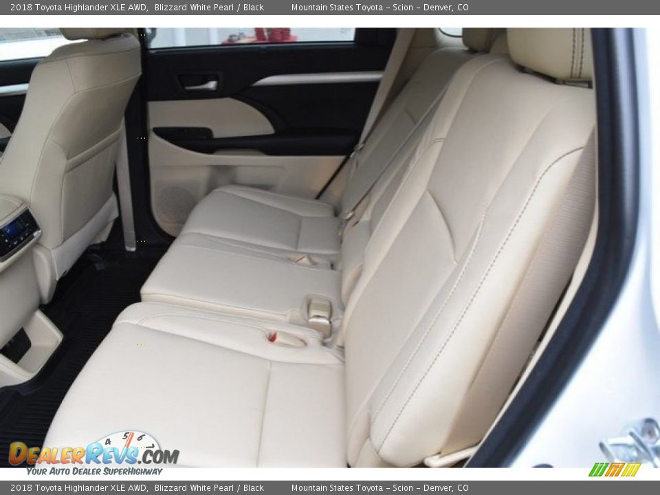 2018 Toyota Highlander XLE AWD Blizzard White Pearl / Black Photo #15