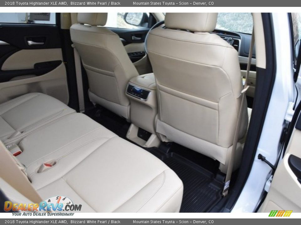 2018 Toyota Highlander XLE AWD Blizzard White Pearl / Black Photo #18