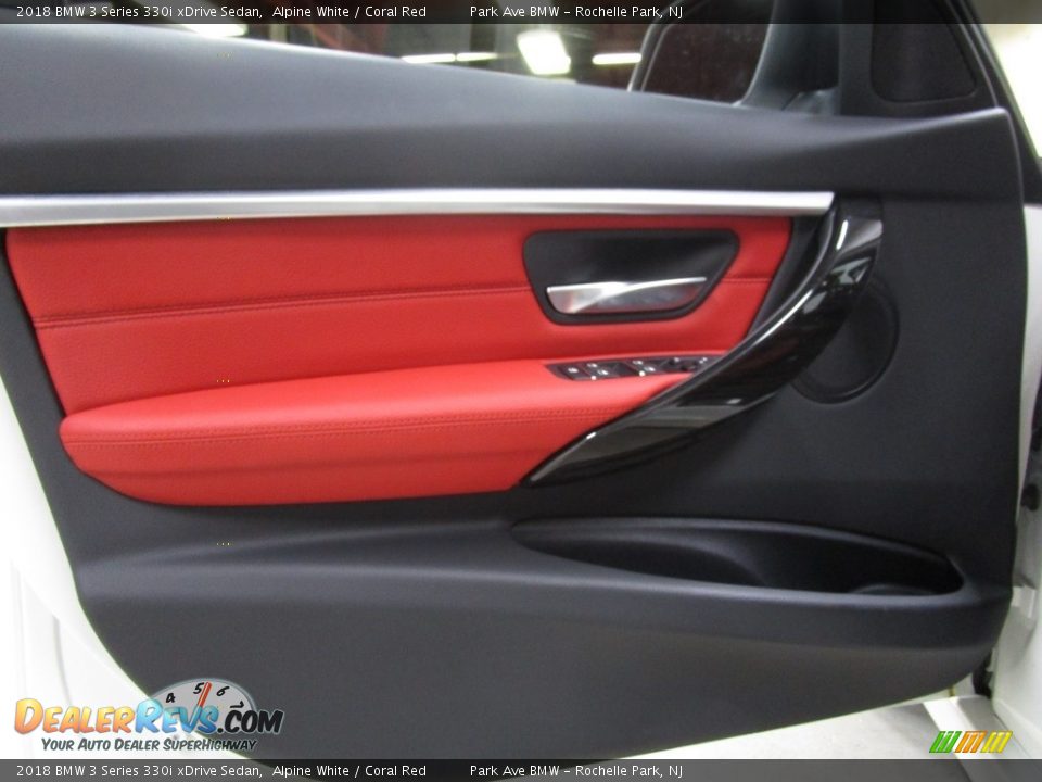 2018 BMW 3 Series 330i xDrive Sedan Alpine White / Coral Red Photo #7