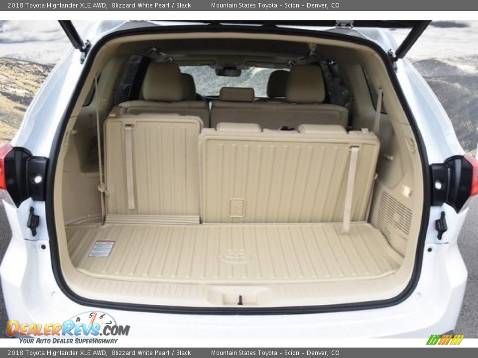 2018 Toyota Highlander XLE AWD Blizzard White Pearl / Black Photo #33