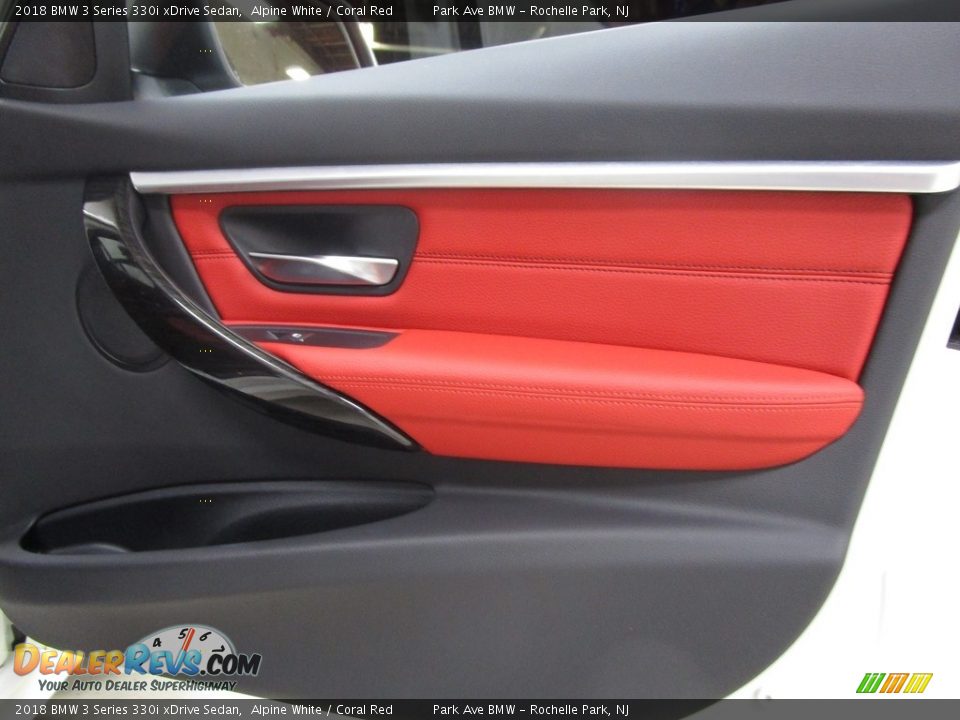 2018 BMW 3 Series 330i xDrive Sedan Alpine White / Coral Red Photo #13