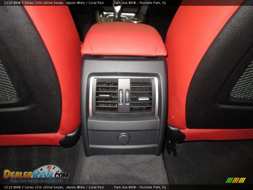 2018 BMW 3 Series 330i xDrive Sedan Alpine White / Coral Red Photo #19