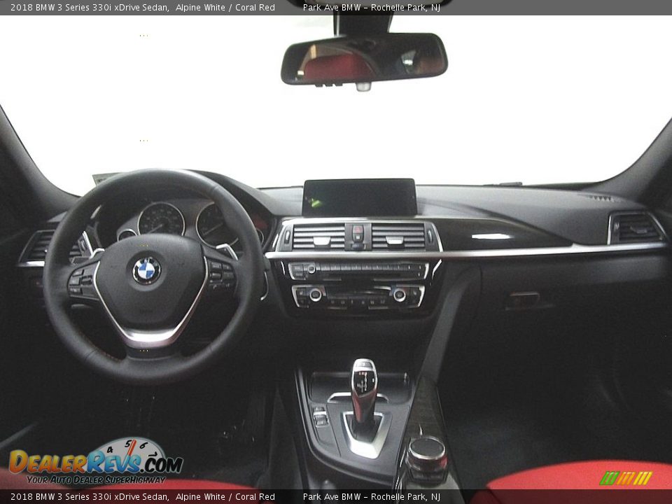 2018 BMW 3 Series 330i xDrive Sedan Alpine White / Coral Red Photo #22