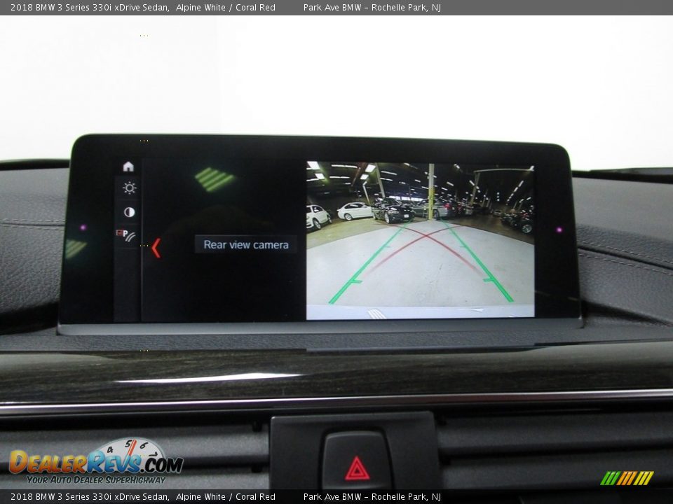 2018 BMW 3 Series 330i xDrive Sedan Alpine White / Coral Red Photo #26