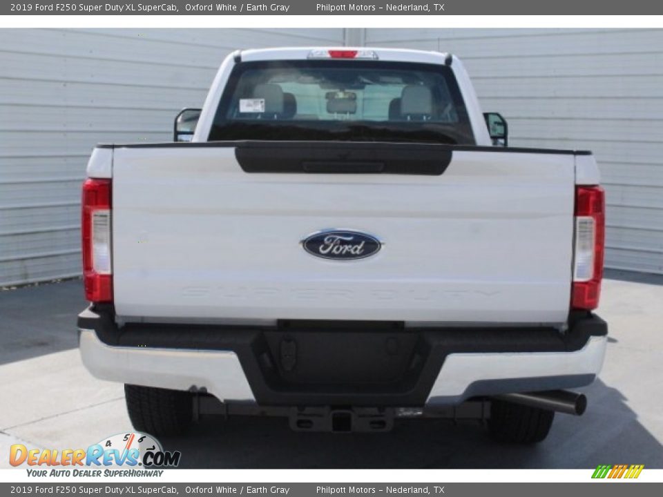 2019 Ford F250 Super Duty XL SuperCab Oxford White / Earth Gray Photo #8
