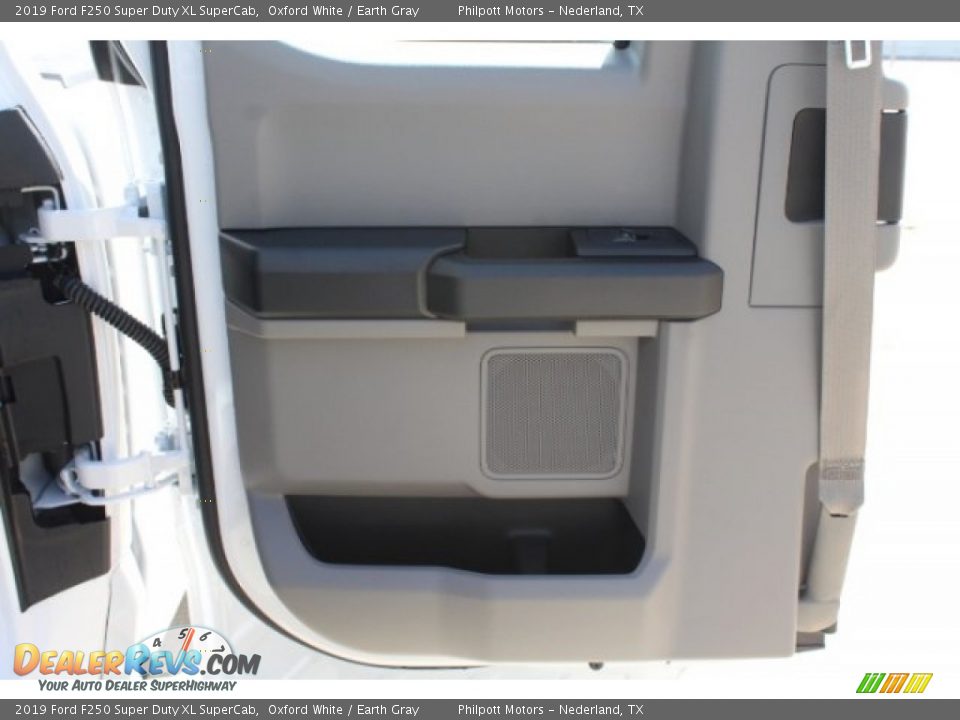 2019 Ford F250 Super Duty XL SuperCab Oxford White / Earth Gray Photo #21