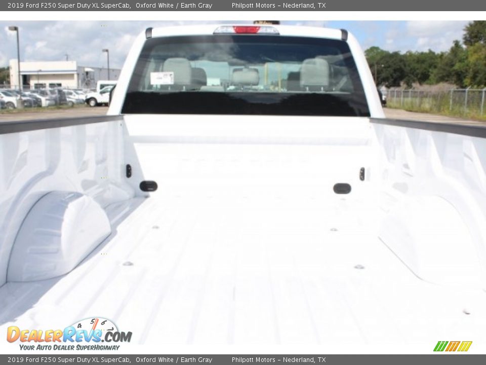 2019 Ford F250 Super Duty XL SuperCab Oxford White / Earth Gray Photo #25