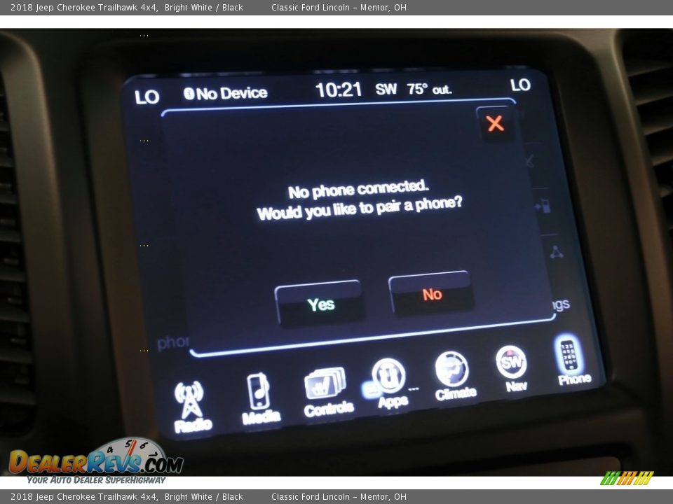 2018 Jeep Cherokee Trailhawk 4x4 Bright White / Black Photo #17