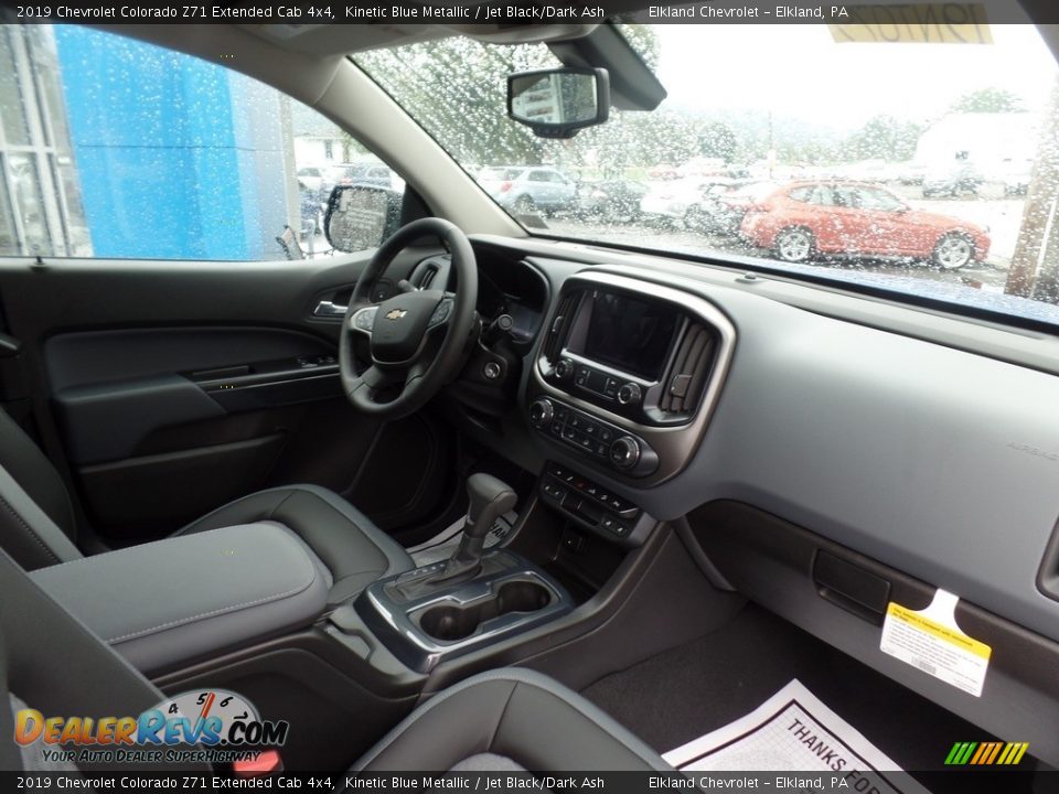 Dashboard of 2019 Chevrolet Colorado Z71 Extended Cab 4x4 Photo #18