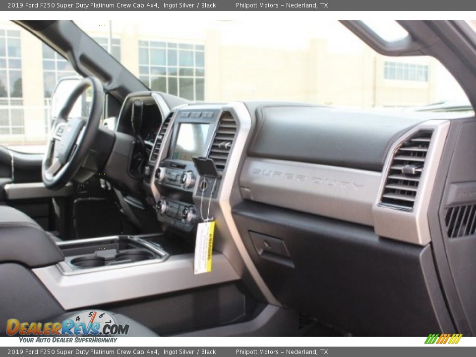 2019 Ford F250 Super Duty Platinum Crew Cab 4x4 Ingot Silver / Black Photo #32