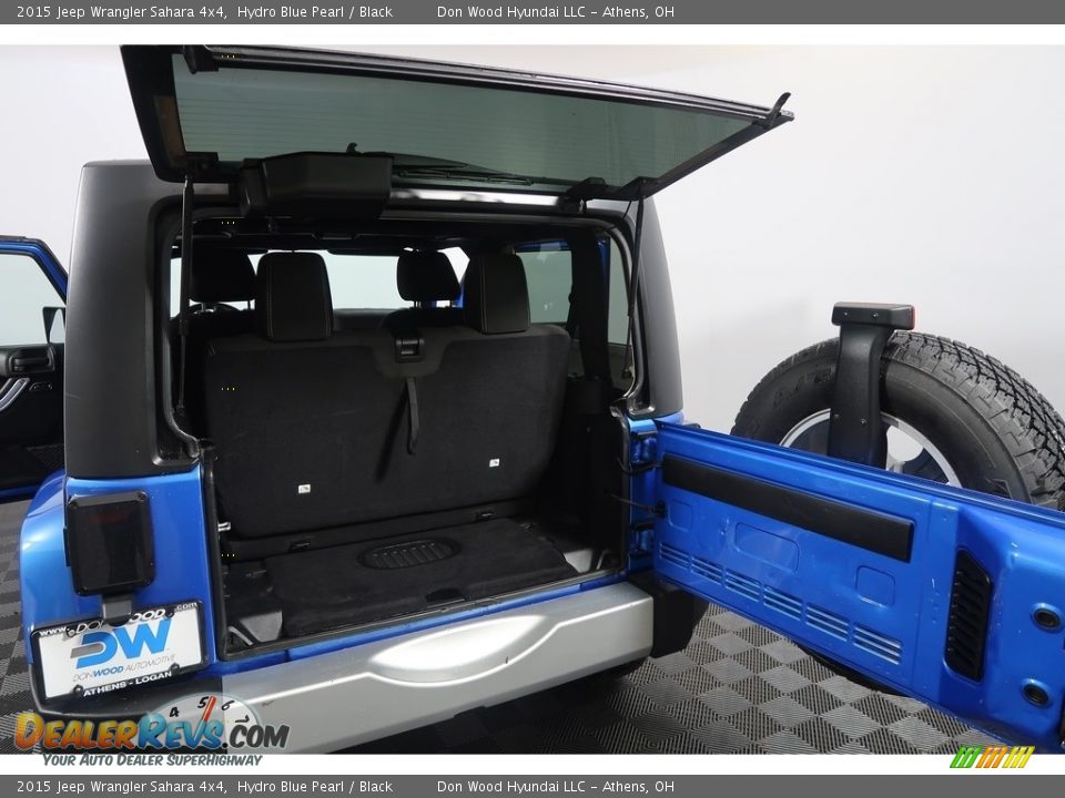 2015 Jeep Wrangler Sahara 4x4 Hydro Blue Pearl / Black Photo #35