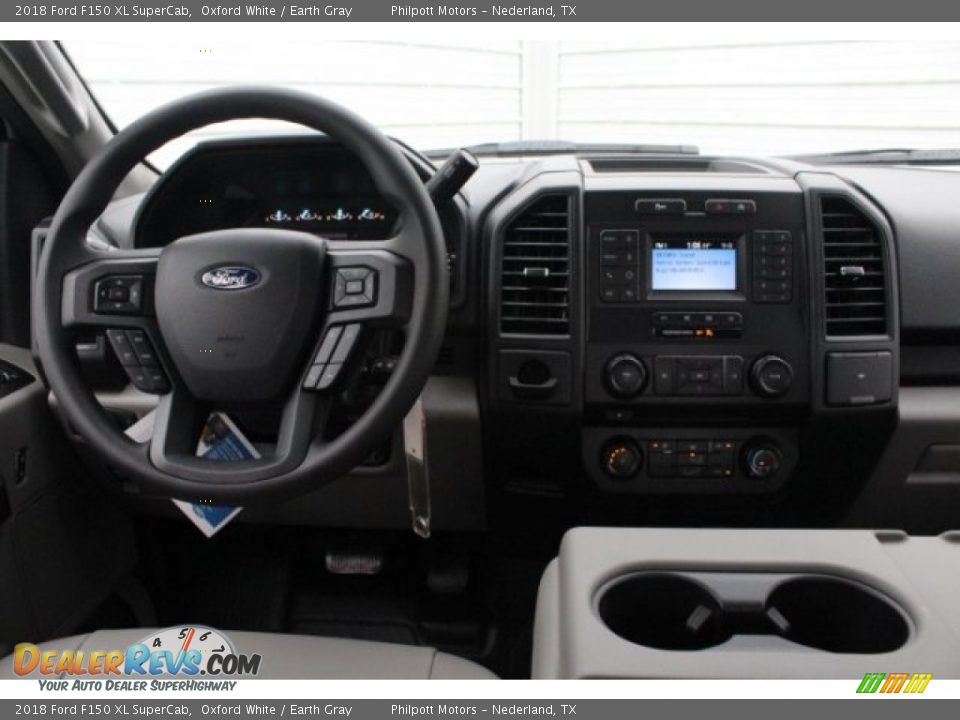 2018 Ford F150 XL SuperCab Oxford White / Earth Gray Photo #24