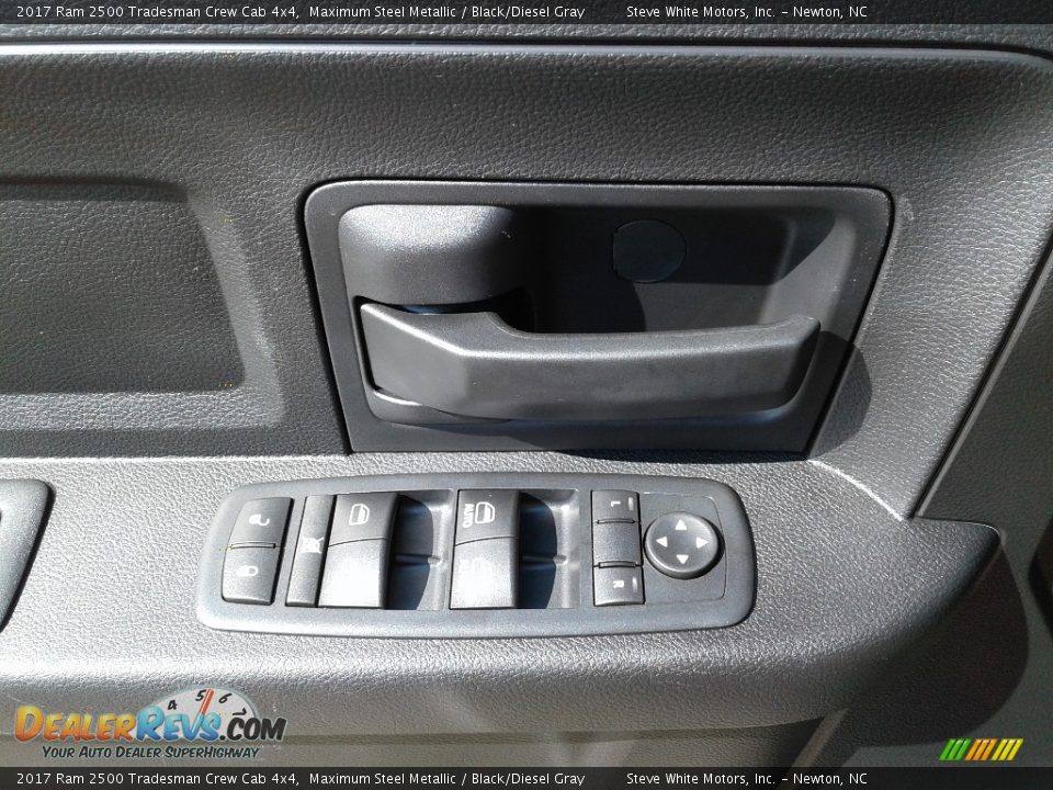 2017 Ram 2500 Tradesman Crew Cab 4x4 Maximum Steel Metallic / Black/Diesel Gray Photo #9